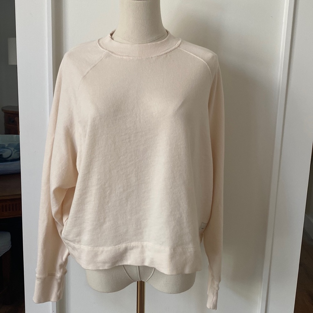 Vouri shirt sweater cream color LIKE NEW NI FLAWS. Sm